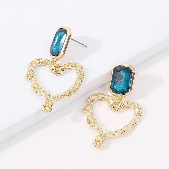 Chloe Heart Earrings 19$